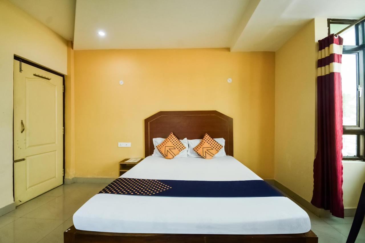 Spot On 74793 Hotel Sai Sudha Purî Extérieur photo