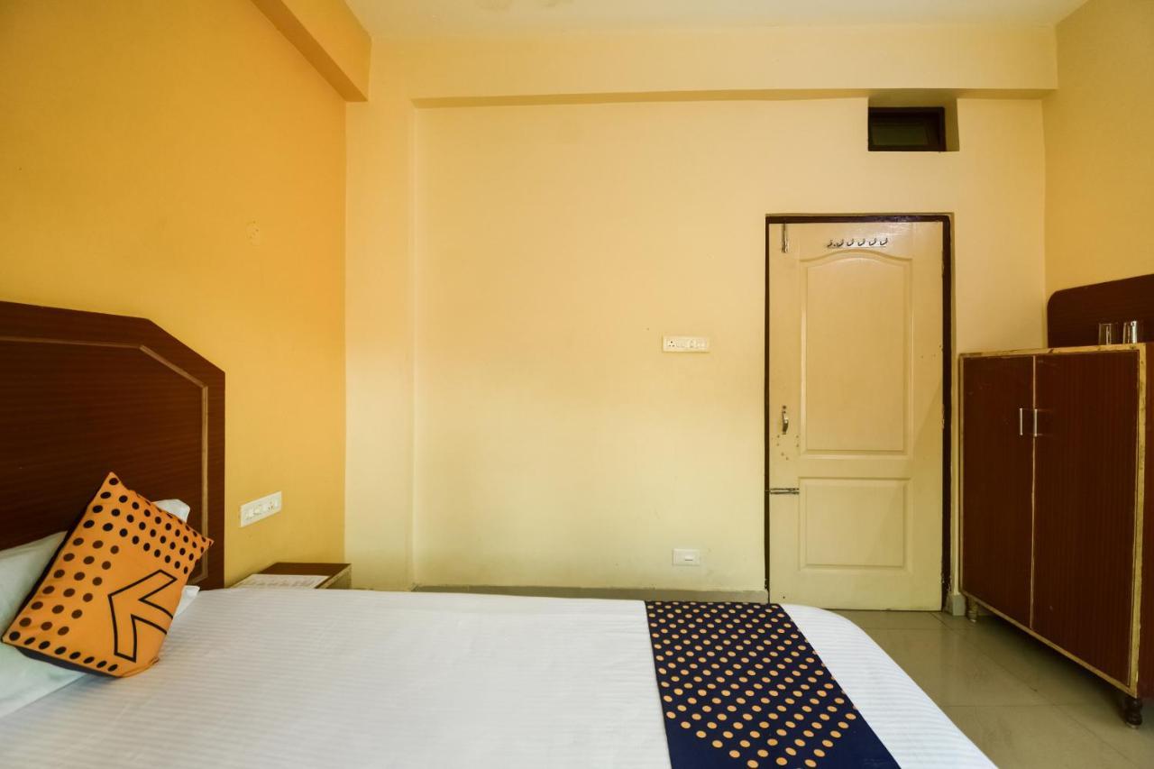 Spot On 74793 Hotel Sai Sudha Purî Extérieur photo