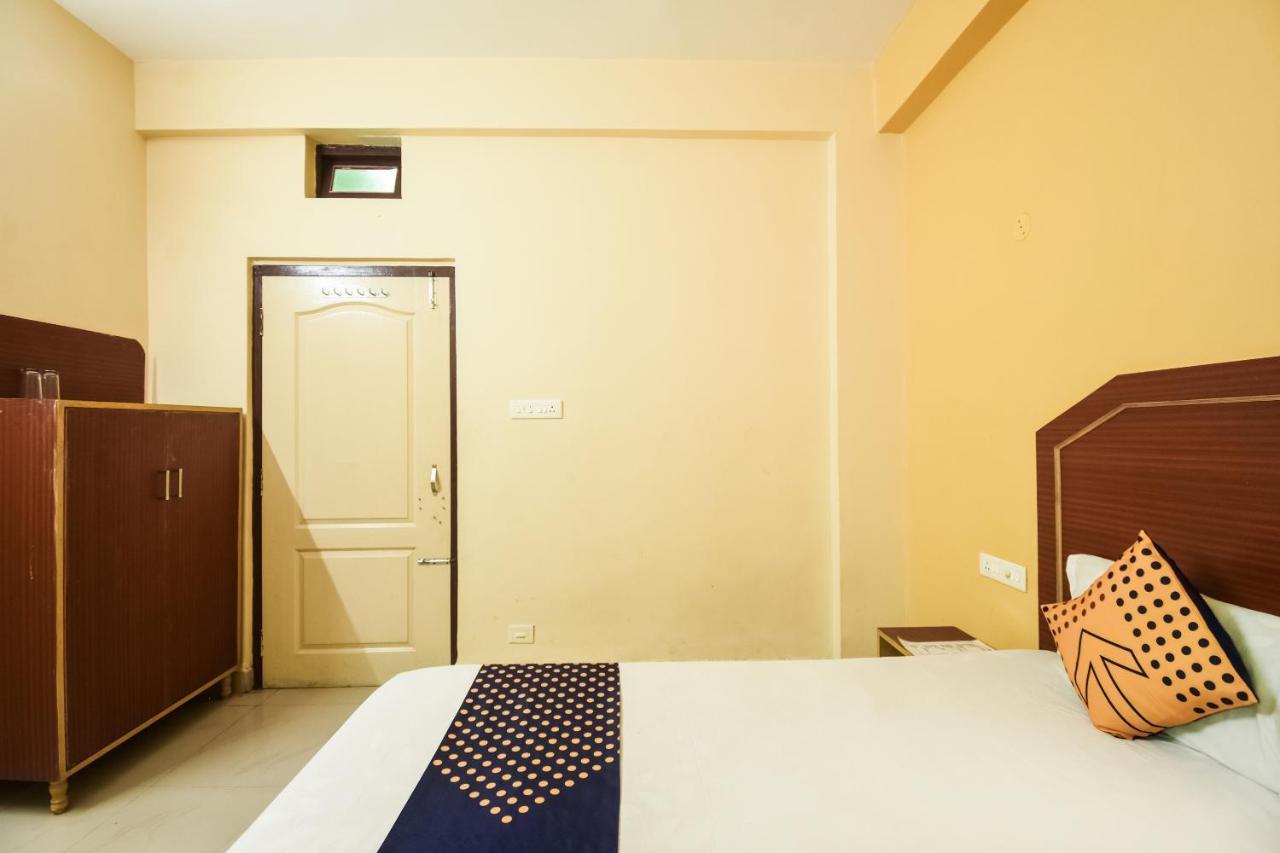 Spot On 74793 Hotel Sai Sudha Purî Extérieur photo